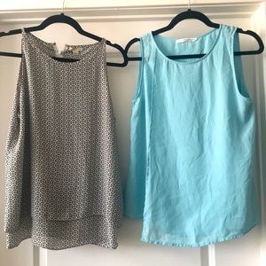 2 sleeveless tanks